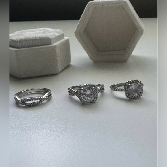 Jewelry - Elegant Silver Ring Set